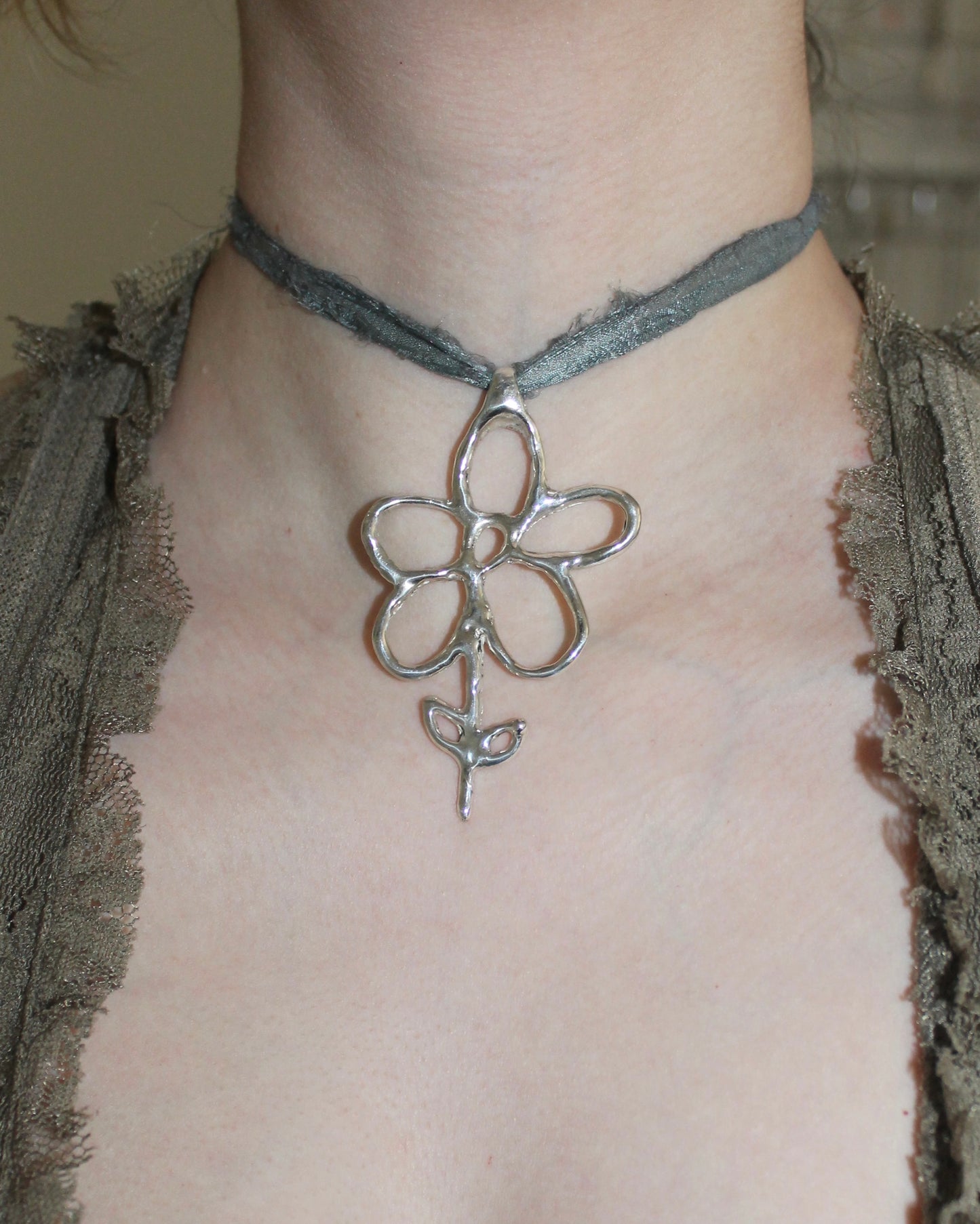 ANTHI PENDANT